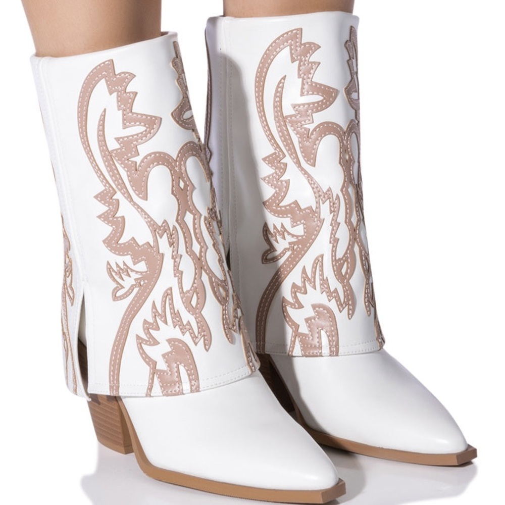 BNNW Azalea Wang: Esperanza Boots (Size 10)